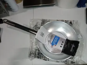 Almc1111bc28 Agnelli Pentole Saltare Aluminium Blower Frying Pan 5 Mm. Thick With Cool Handle