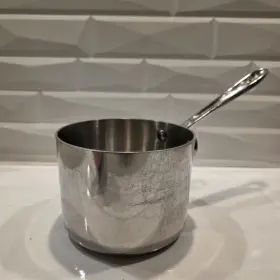 2042108-02 All-clad D3 Stainless 2 Quart Sauce Pan 6 Inch X 4.5 No Lid