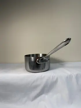 All-clad 8701004185 All-clad D3 1.5 Quart Stainless Steel Saucepan Long Handle 500 F Oven Safe