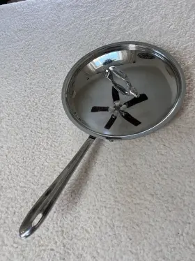 8701004414 All-clad D3 Stainless Steel 10 Inch Pan With Lid