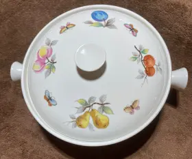 7241 Andrea By Sadek Fruit Oven Table Cookware Casserole Baking Covered Dish Lid Vintage Handle