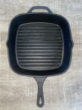 Backcountry Iron 691208277778 12 Inch Square Grill Pan Large Pre-seasoned Cast