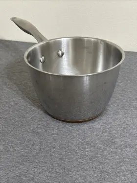 10469 Belgique Stainless Steel 2.5 Quart Pot No Lid
