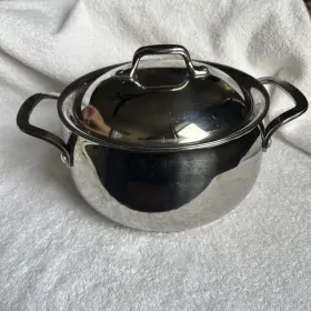 20929 Belgique 4 Quart -18/10 Stainless Steel Dutch Oven With Lid Stock Pot