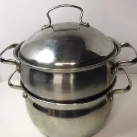 30899 Belgique 4 Quart Sauce Pan And Lid With Pot Steamer Insert Stainless Steel Handle