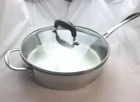 Calphalon 016853061914 Stainless Steel Sauce Pan 3 Qt Pre-owned Vgc