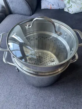 8606 Calphalon 6 Quart Stock Pot With Strainer/pasta Strainer Insert And Lid