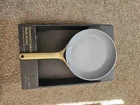 Cw-fry8 Caraway Bkfg Nonstick Ceramic Mini Fry Pan 1.05 Qt 8 Inch - Black/gold