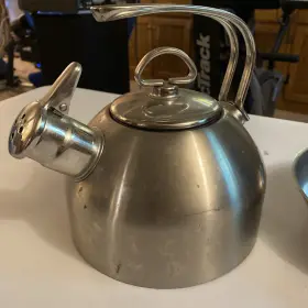 Sl37-15brs Chantal Stainless Steel Tea Pot With Hohner Whistle And 8 Inch Omelette Pan