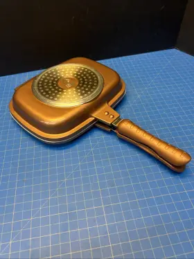 B4081842603500000 Cooks Companion Cast Aluminum Nonstick Versa Flip Ii Pan Copper Color