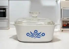 P-17-b Corningware Corning Ware 2.8 Quart Baking Blue Cornflower Casserole Ceramic Lid Vtg 58-62