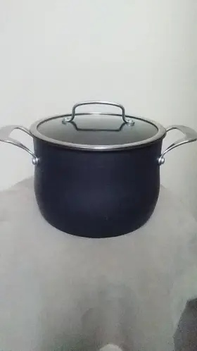 5466-22r Cuisinart 6 Quart Stock Pot With Lid Non Stick. Great Condition Glass