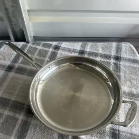 722-30h Cuisinart 12 Inch Stainless Open Skillet With Helper Handle Model # Frying