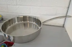 76i333-25 Cuisinart 3 Qt/2.8 L Stainless Steel Saute Pan Induction Ready Heavy Duty Fry