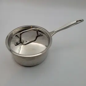 819-16t Cuisinart Sauce Pan 1.5 Quart Classic Stainless Steel With Lid Model #819-16t