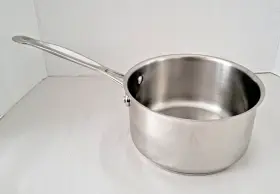 871925-18 Cuisinart 871925 Stainless 2.5 Quart Saucepan No Lid Model Nice