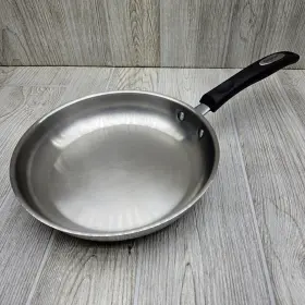 87s22-24 Cuisinart 10 Inch Skillet Stainless Steel Black Handle Induction Ready