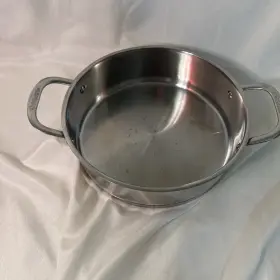 8955-26bo Cuisinart Stainless Steel 4.0 Quart Induction Pot. No Lid