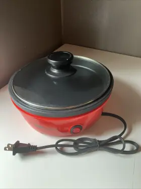 Egl-6101x Elite Cuisine Skillet Electric 8.5 In Red Round Glass Lid Skid-free Cracked