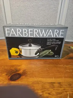 Farberware 037937080157 Vintage 1 1/2 Quart Short Stainless Steel Aluminum Bottom Saucepan And Lid