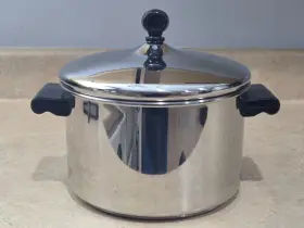 Farberware 726084278905 Nib Classic Series Stainless Steel Saucepot With Lid 4-quart Silver