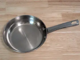 T0002 Farberware Vtg 1991 Millennium 18/10 Stainless Steel 8 Inch Frying Pan