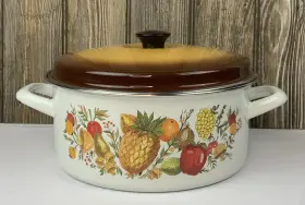 10-612 General Housewares Corporation Vintage White Enamel Harvest 5 Quart Dutch Oven Roaster Round Enamelware 70s