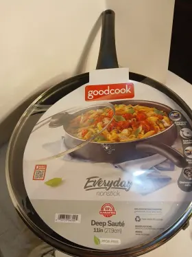 06013 Good Cook Goodcook 11ftin Deep Saute Non-stick Skillet With Lid Black And Blk Handle New