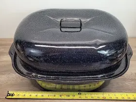 34771 Granite Ware Graniteware Xl Roaster With Lid Black 25-lb Capacity 21x14x10 Inch