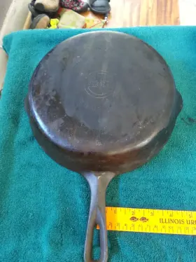 701-h Griswold Antique Cast Iron No 7 Skillet 9 3/4 Inch Small Logo Erie Pa 701h