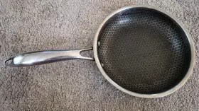 Cwpn8-c Hexclad Genuine 8 Inch Hybrid Frying Pan Stainless/nonstick Induction Safe - No Lid
