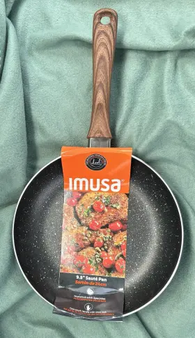 Imu-91705 Imusa Usa 9.5 Inch Black Stone Nonstick Fry Pan With Woodlook Wood