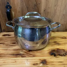 9026 Kirkland Signature 8.5qt/8l Professional Quality Stock Pot And Lid-made In Italy
