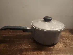 2272.5 Kitchen Craft 2272 Pan With Lid Usa Vtg 2 1/2 Quart Sauve Aluminum Ply