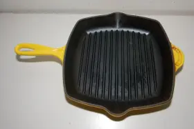 Le Creuset 024147139812 France Square Enameled Cast Iron Grill Pan #20 Yellow