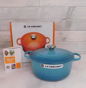 Le Creuset 024147262602 Signature Cast Iron 5.5 Quart Round Dutch Oven Caribbean - New