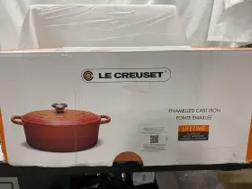 Le Creuset 024147263395 Signature Enameled Cast Iron Dutch Oven- 15.5qt Cerise