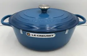 Le Creuset 024147311232 Signature Enameled Cast Iron Oval Dutch Oven 8- Quart Marseille Blue New