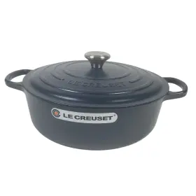 Le Creuset 040257313038 Cast Iron Round Wide Dutch Oven 6.75 Quart Navy Blue