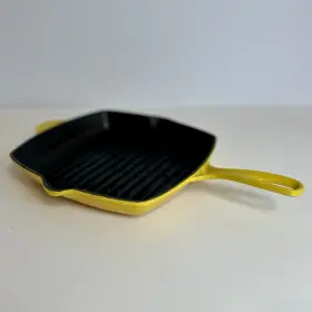 20183260600422 Le Creuset Square Skillet - Yellow