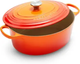21178330902430 Le Creuset Enamelled Cast Iron Signature Oval Dutch Oven 8 Qt Flame