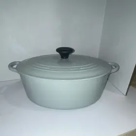 25035243602460 Le Creuset New # 31 6.75 Quart Oval Dutch Oven Cast Iron Gray With Lid