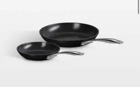301974 Le Creuset Essential Ceramic Non-stick 8 Inch And 10 Fry Pans Set