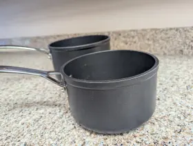 2qrt Le Creuset 3qrt Set Of And Stainless Steel Sauce Pans Euc Retail 300 For