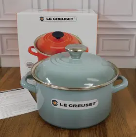 56002020717241 Le Creuset Enameled Steel 3.8 Quart Petite Stockpot Sea Salt - New