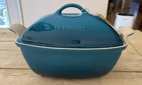 Le Creuset 630870210775 Heritage Deep Covered Rectangular Baker Teal Blue New
