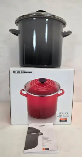 Le Creuset 630870288668 Used - 8 Quart Covered Stockpot Oyster Enamel On Steel-dented Lid Rim