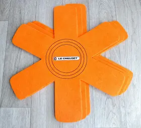 Le Creuset 630870320139 New Felt Cookware Pot Protectors Storage Pads Set Of 3 Flame Orange