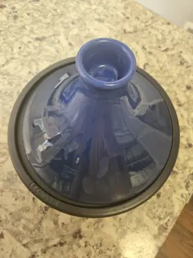 77662 Le Creuset 27 Cm 2.6 Quart Blue/black Ceramic Tagine With Lid And Base Gas/electric