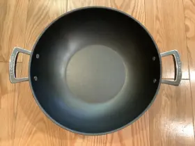 Le Creuset H21047 32cm 12.5 Inch Toughened Non-stick Stir-fry Wok Pan